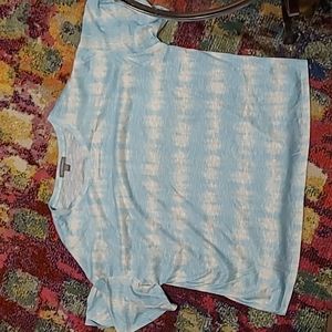 1x Blue and white tie dye top